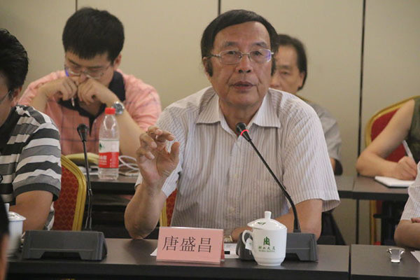 专家反对缩短中小学学制:莫言不懂教育无知无畏