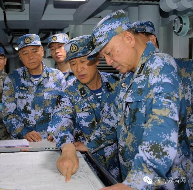 除了海军司令吴胜利,政委苗华,军委联合参谋部副参谋长王冠中三位