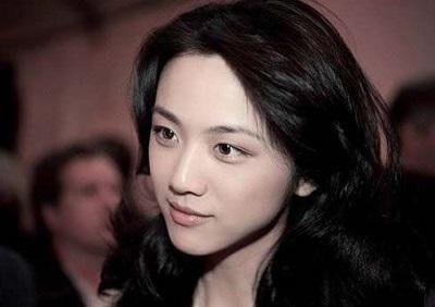 她全裸与梁朝伟拍床戏,惹来广电封杀!