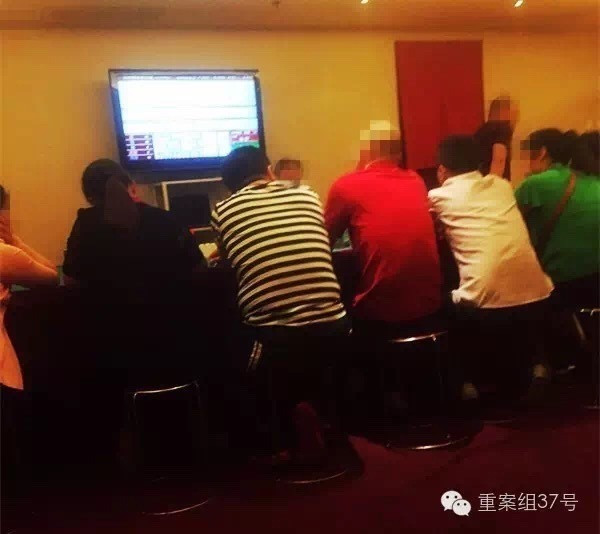 记者暗访北京地下赌场：闹市聚赌 抵押房产[墙根网]