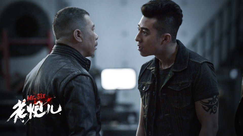 信息中心 电影《老炮儿》中吴亦凡饰演的小飞中那帅气的银灰色发型