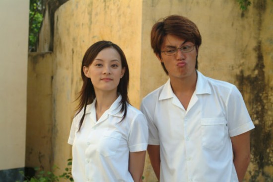 真相 > 正文   2005 《幸福像花儿一样》 饰演杜娟合作演员:辛柏青