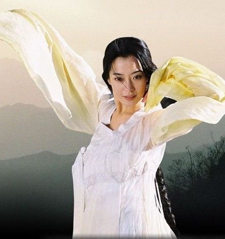 话说大家还记得当年神话里面的金喜善吗?