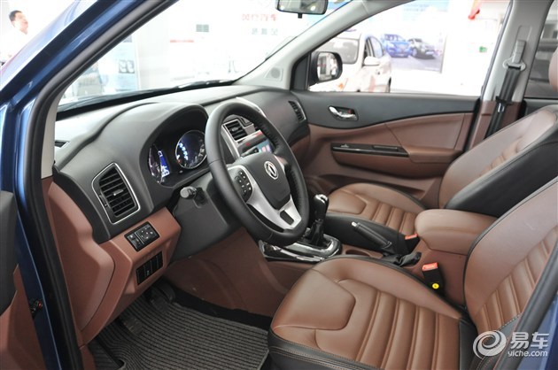 东风风行sx6新车实拍 suv/mpv的完美结合